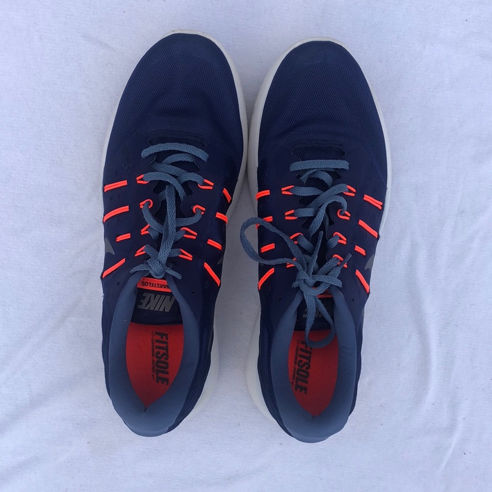 Nike Lunastelos